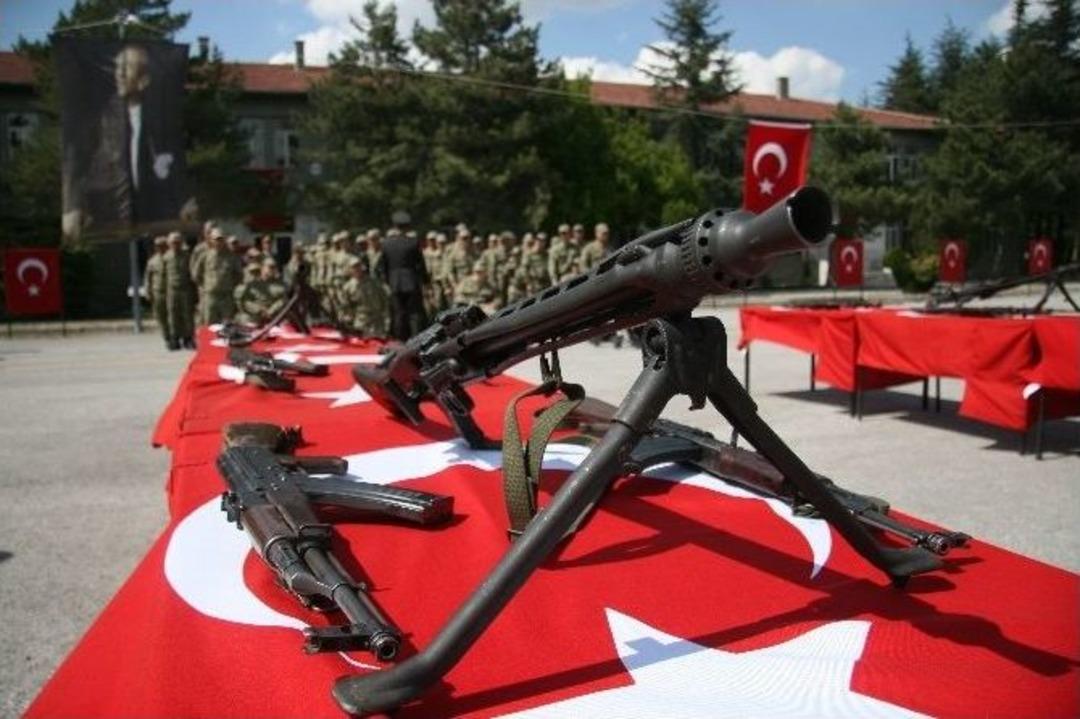 Afyonkarahisar&rsquo;da 41 Engelli Gen&ccedil; Bir G&uuml;nl&uuml;ğ&uuml;ne Asker Oldu