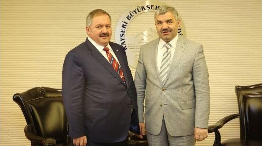 Nursa&ccedil;an&rsquo;dan Başkan &Ccedil;elik&rsquo;e Ziyaret