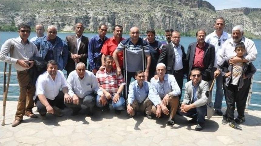 Ak&ccedil;akale Belediyesi Engellilere &Ouml;zel Gezi D&uuml;zenledi