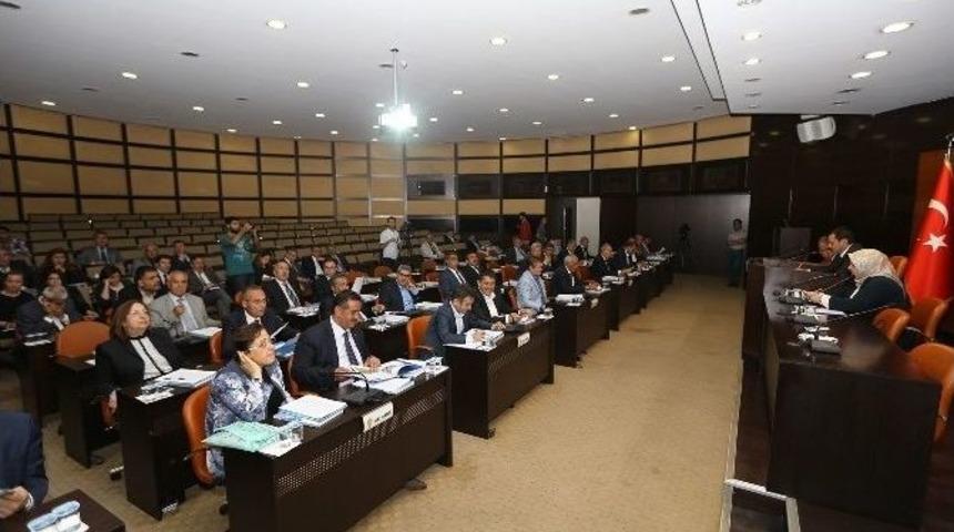 B&uuml;y&uuml;kşehir Meclisinde 71 Madde G&ouml;r&uuml;ş&uuml;ld&uuml;