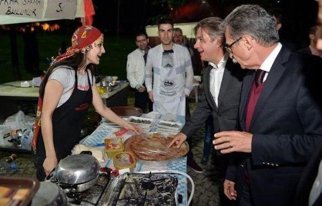 ‘9.geleneksel Yerel Tatlar Festivali’nde Kastamonu Ve Roman Rüzgarı Esti