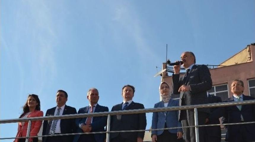 Sağlık Bakanı M&uuml;ezzinoğlu Burhaniye&rsquo;de Miting Yaptı