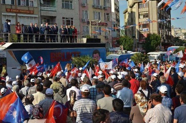 Sağlık Bakanı Müezzinoğlu Burhaniye’de Miting Yaptı