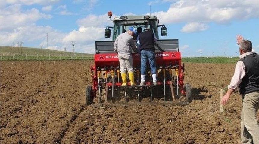 Yozgat&rsquo;ta Deneme Nohut Ekimi Yapıldı