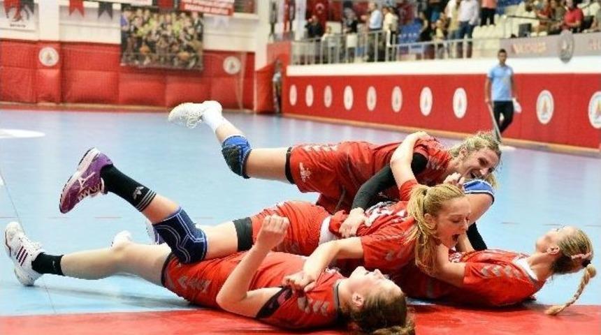 Paşa&rsquo;nın Melekleri Finalde