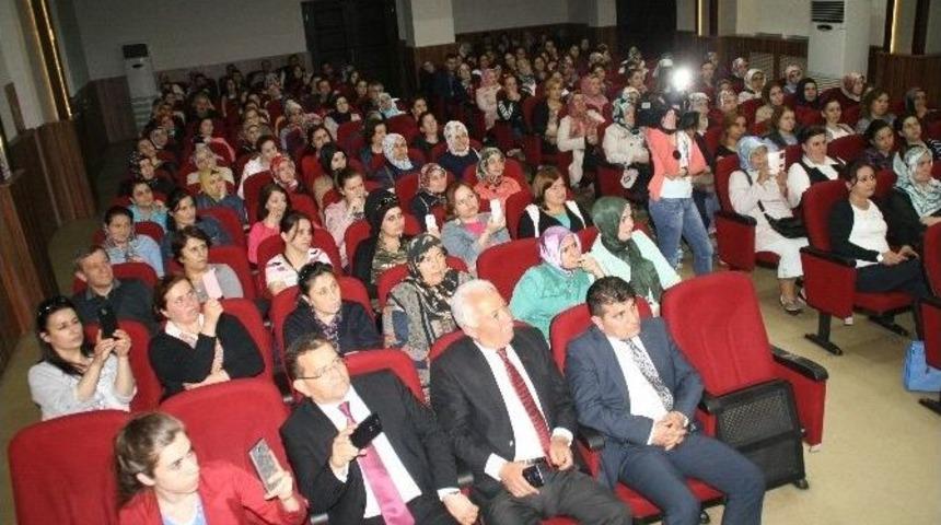 Devrek&rsquo;te Velilere Y&ouml;nelik Seminer D&uuml;zenlendi