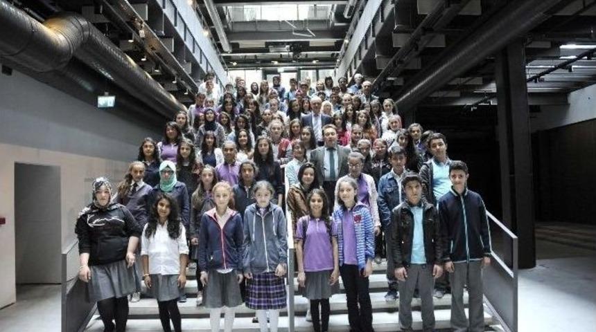 Ag&uuml;&rsquo;de Kent Projesi Resim Sergisi