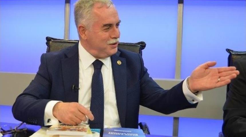 Berber: "traş Olacağız Herkesin Sa&ccedil;ı &Ouml;n&uuml;ne D&ouml;k&uuml;lecek"