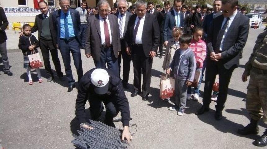 &Ouml;ğrencilere Trafik Haftası &Ouml;d&uuml;lleri Verildi