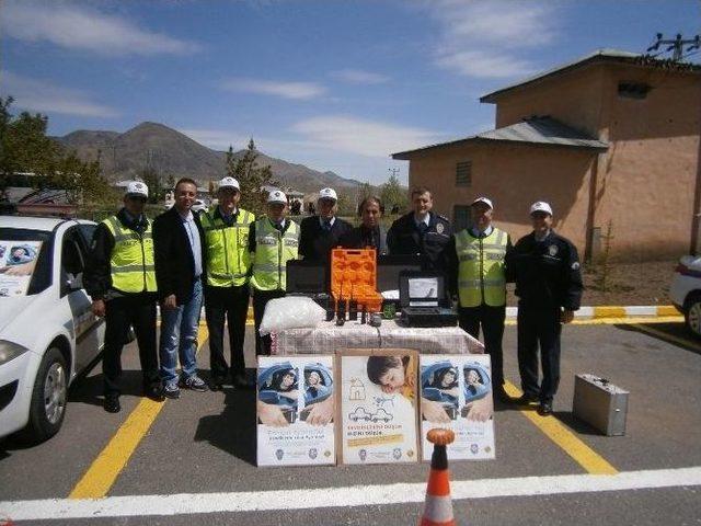 &Ouml;ğrencilere Trafik Haftası &Ouml;d&uuml;lleri Verildi 1