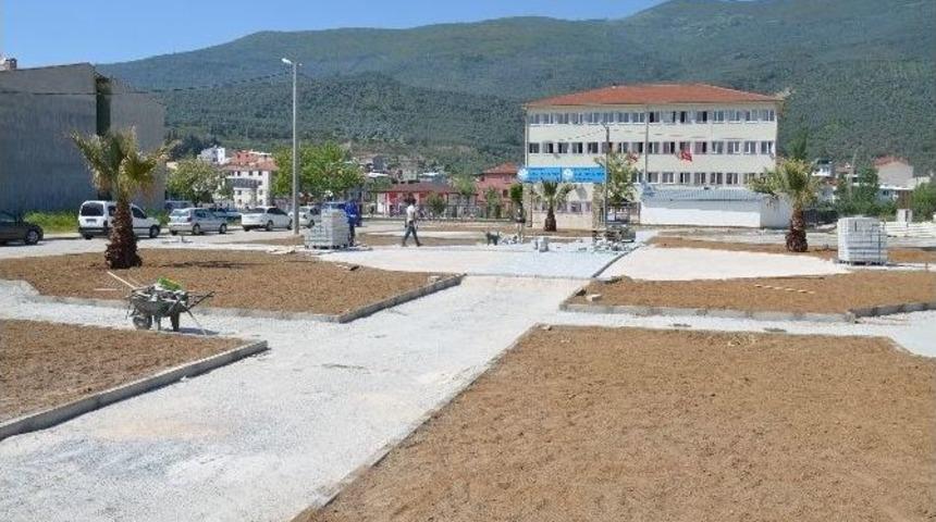 Kordon Ve Okul Girişi G&uuml;zelleşiyor