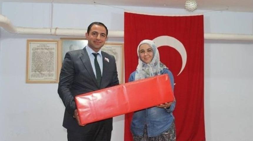 İlk Defa Anneler G&uuml;n&uuml; Kutladılar