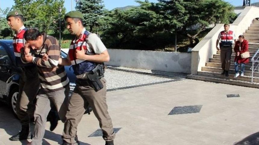 Ev Sahibini Soyan Kiracılar Tutuklandı