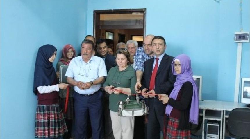 Mk&uuml;&rsquo;den Ovakent&rsquo;te Yeni Bir Bilgisayar Laboratuvarı