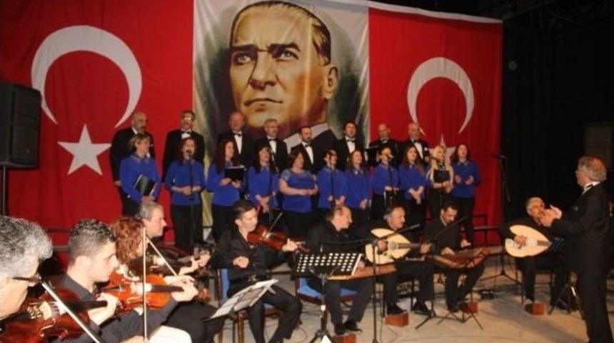 Sanat M&uuml;ziği Konseri Mest Etti