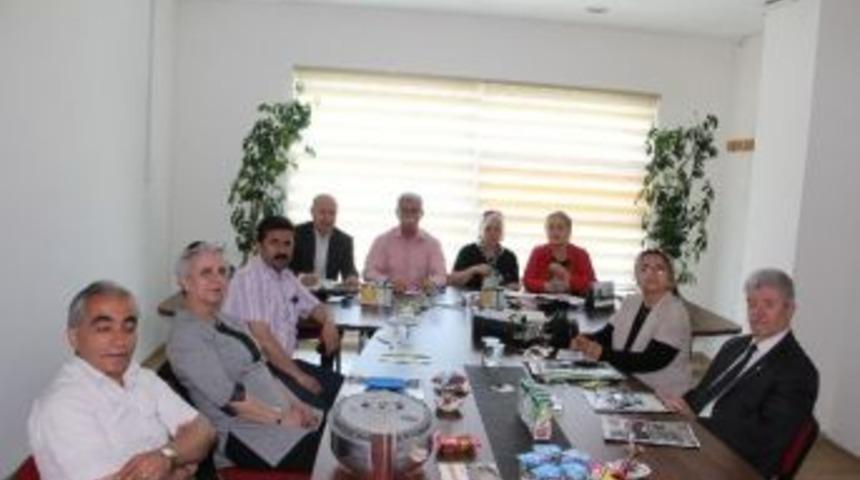 Aşıklar Ve Yazarlar Gemlik&rsquo;te Buluştu