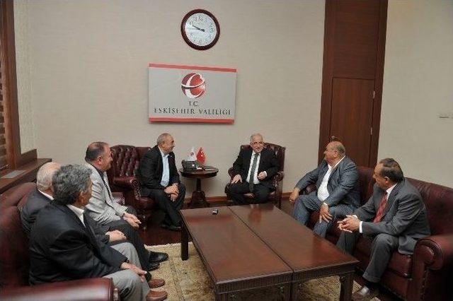 Hacı Bektaşi Veli Anadolu K&uuml;lt&uuml;r Vakfı Yeni Y&ouml;netiminden Vali Tuna&rsquo;ya Ziyaret 2