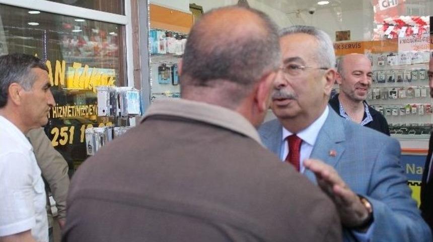 Zeki &Ccedil;akan&rsquo;dan Esnaf &Ccedil;ıkarması