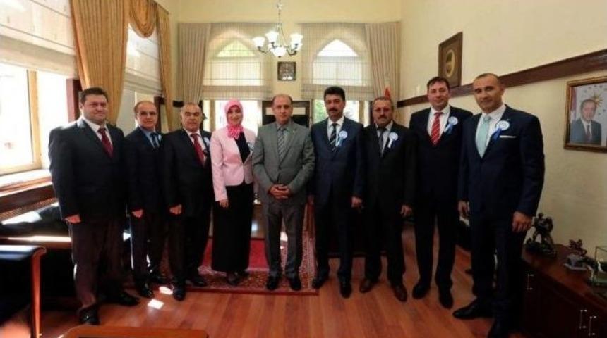 Sgk Y&ouml;neticilerinden Vali &Ccedil;omaktekin&rsquo;e Ziyaret