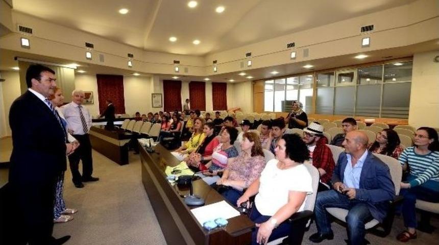 Yabancı &Ouml;ğrencilerden D&uuml;ndar&rsquo;a Teşekk&uuml;r Ziyareti