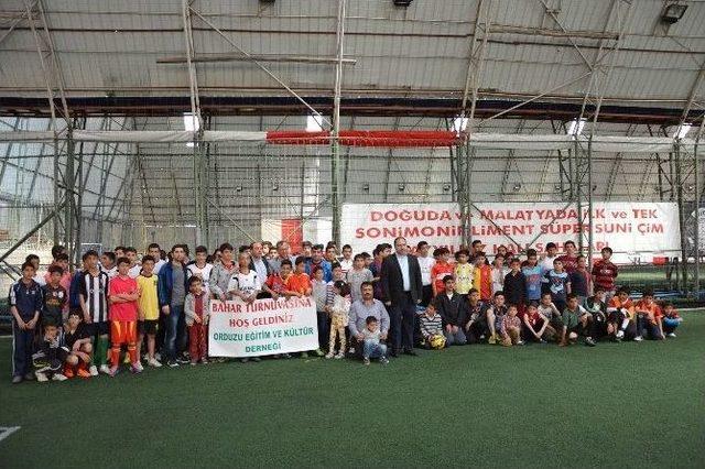 Orduzu Derneği’nden “bahar Futbol Turnuvası”