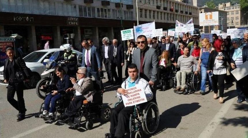 Engelliler Y&uuml;r&uuml;d&uuml;