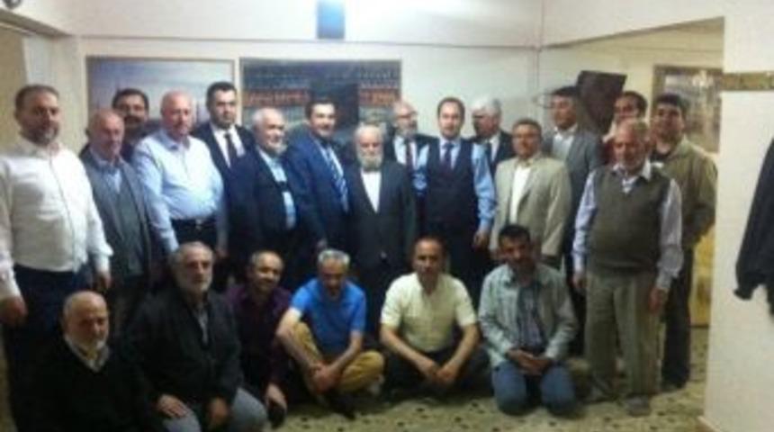 G&uuml;y&uuml;zl&uuml;ler Derneği G&ouml;n&uuml;l Sofrasında Buluşturdu