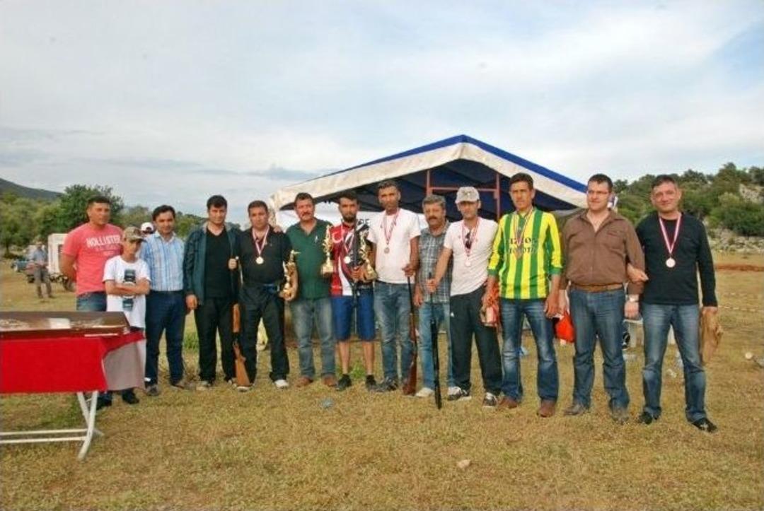 Demre&rsquo;de Avcılar H&uuml;nerlerini G&ouml;sterdi