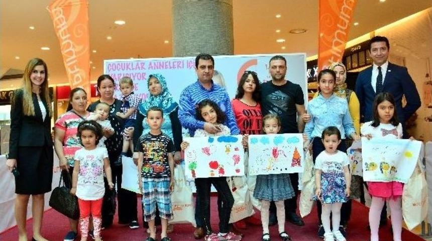 &Ccedil;ocuklar Anne Sevgisini Resmetti