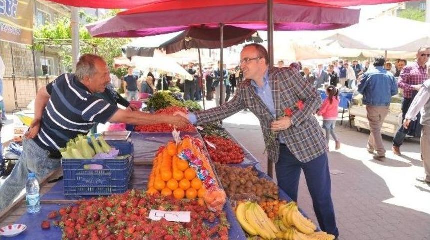 &Ccedil;anakkale Ak Parti Milletvekili Adayı B&uuml;lent Turan, Memleketi Lapseki&rsquo;de Pazarcı Esnafıyla Buluştu.