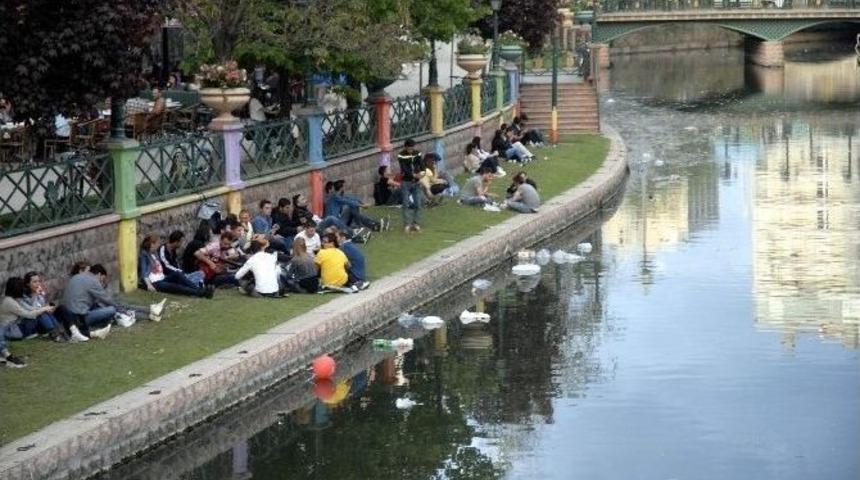 Gondollar &Ccedil;&ouml;pler Y&uuml;z&uuml;nden İlk G&uuml;nden Yolda Kaldı