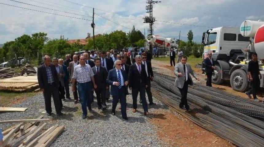 Hayırsever Tarafından Yaptırılacak Caminin Temeli Atıldı