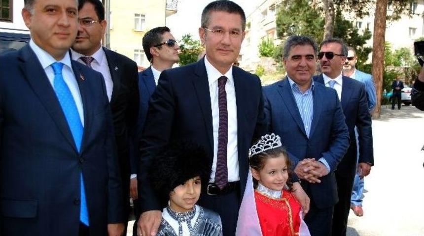 Bakan Canikli Hsyk&rsquo;nın 4 Savcı Ve Hakimi İhra&ccedil; Kararını Değerlendirdi