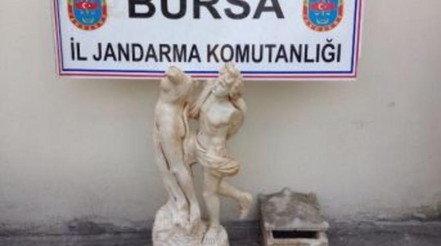 Jandarma Tarihi Eser Ka&ccedil;ak&ccedil;ılarına G&ouml;z A&ccedil;tırmıyor