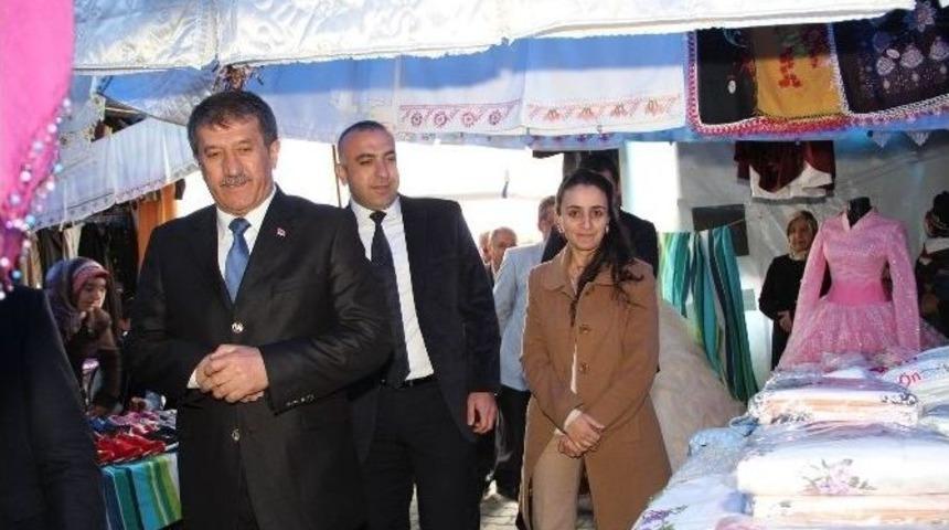 İhtiya&ccedil; Sahibi &Ouml;ğrenciler İ&ccedil;in Kermes D&uuml;zenlediler