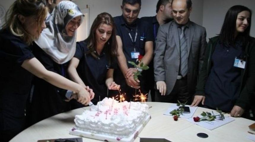 Lokman Hekim Hastanesi&rsquo;nde Hemşireler G&uuml;n&uuml; Kutlaması