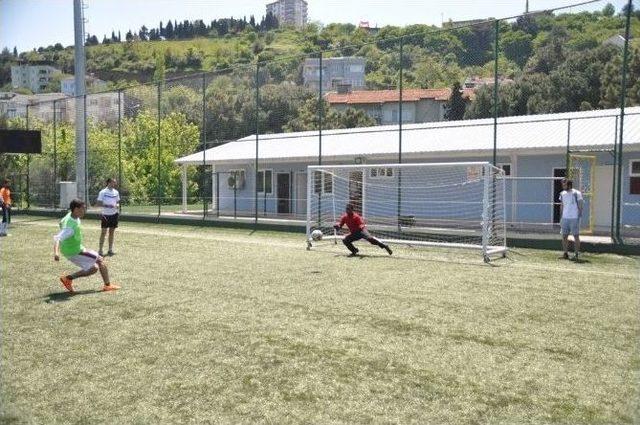 2. Geleneksel Uluslararası Öğrenci Futbol Turnuvası Sona Erdi