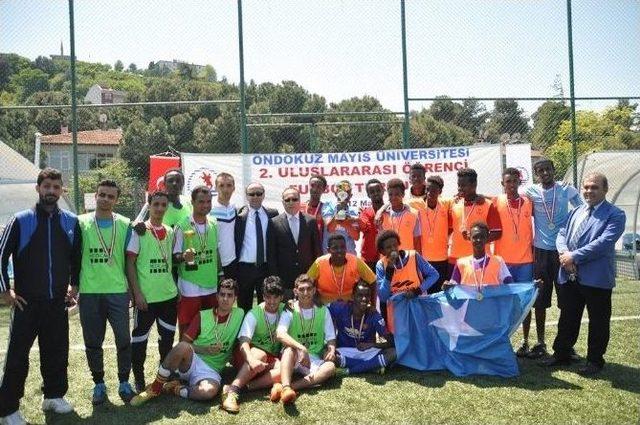 2. Geleneksel Uluslararası Öğrenci Futbol Turnuvası Sona Erdi