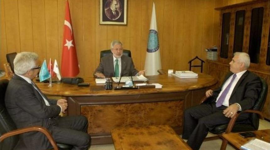 Başkan Mustafa Bozbey&rsquo;den Rekt&ouml;r Ulcay&rsquo;a &lsquo;hayırlı Olsun&rsquo; Ziyareti