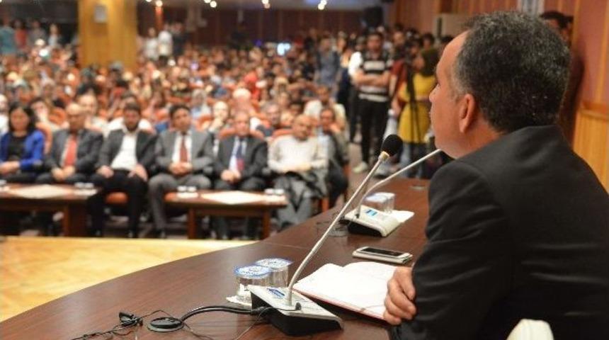 B&uuml;&rsquo;de Başkanlık Sistemi Konuşuldu