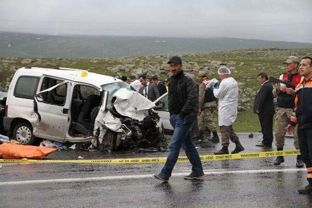 Kars-ardahan Karayolunda Feci Kaza: 6 Ölü, 17 Yaralı