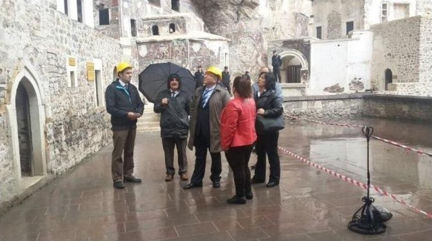K&uuml;lt&uuml;r Bakanlığı M&uuml;steşarı Haluk Dursun&rsquo;dan S&uuml;mela Manastırı&rsquo;na Ziyaret