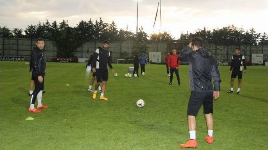 Gaziantepspor, &Ccedil;aykur Rizespor Ma&ccedil;ına Moralli Hazırlanıyor