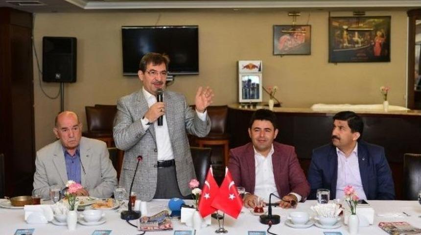 Bakan G&uuml;ll&uuml;ce: &ldquo;ellerini Artık Bu Milletin Yakasından &Ccedil;eksinler&rdquo;