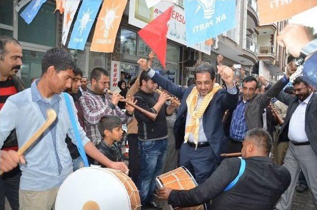 Atay, Germencik&rsquo;te Se&ccedil;im B&uuml;rosu A&ccedil;tı 1