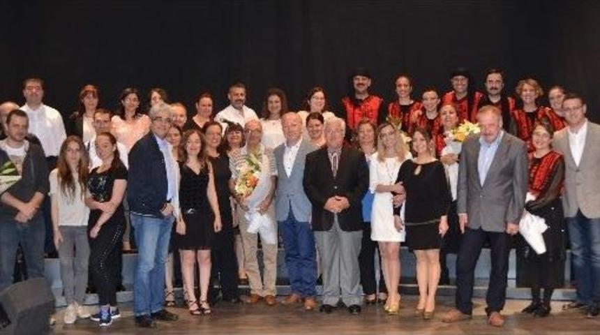 Eczacılar Bu Defa Sanattaki H&uuml;nerlerini Sergiledi