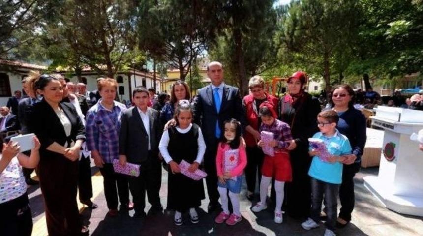 Vali &Ccedil;omaktekin Engellilerle Buluştu