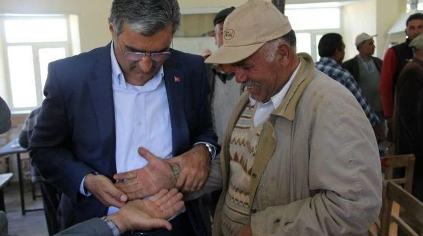 Recep Konuk, &Ccedil;ift&ccedil;iler G&uuml;n&uuml;&rsquo;n&uuml; Kutladı