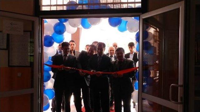 Bozüyük Fen Lisesi’nde Tübitak 4006-bilim Fuarı Sergisi Açıldı 1