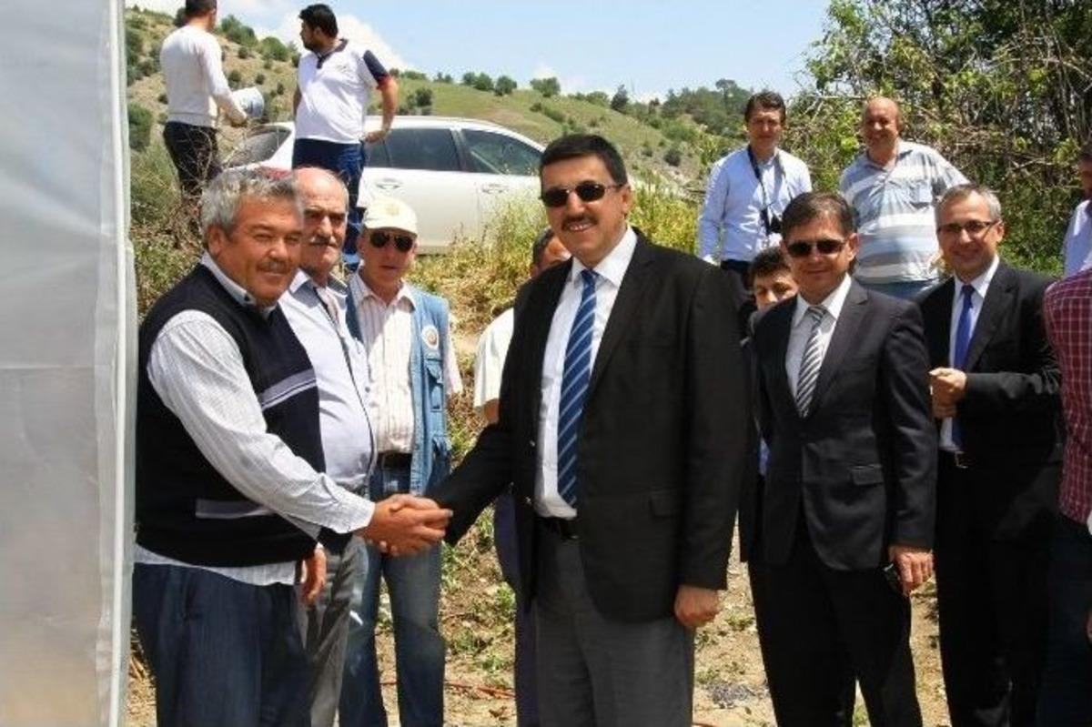 Ork&ouml;y Kredisi &Ccedil;ift&ccedil;inin Yaralarını Sarıyor